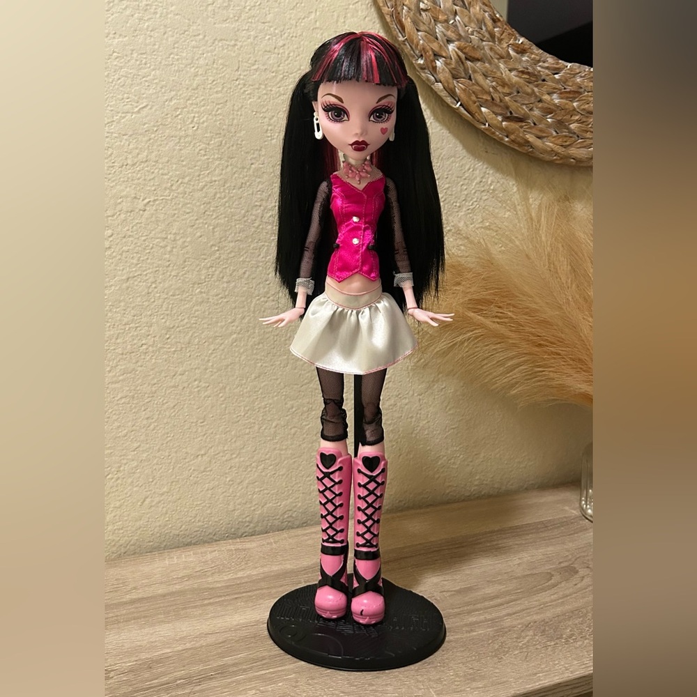 Draculaura Monster High Frightfully Tall (17")